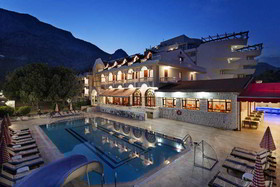 Rose Garden Premium Hotel
