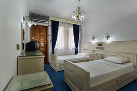 Rose Garden Premium Hotel