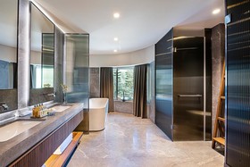 Rixos Sungate