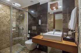 Rixos Sungate