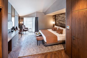 Rixos Sungate