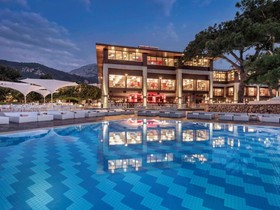 Rixos Sungate
