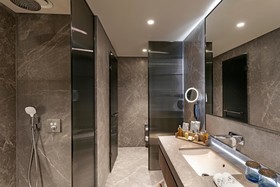 Rixos Sungate