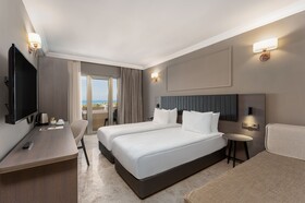 Adora Hotel & Resort
