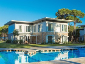 Azure Villas by Cornelia