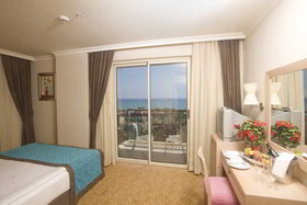 Crystal Family Resort & Spa
