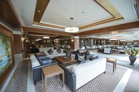 Crystal Family Resort & Spa