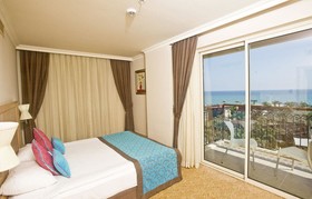 Crystal Family Resort & Spa