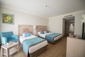 Crystal Family Resort & Spa