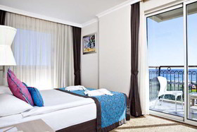 Crystal Family Resort & Spa