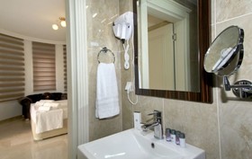 Villa Liya
