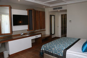 Crystal Waterworld Park Resort & Spa