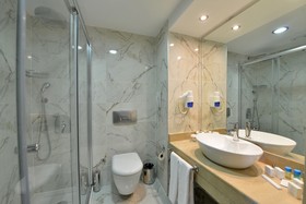 Lucida Beach Hotel