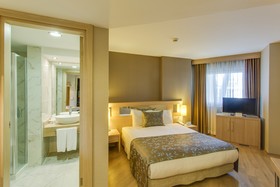 Lucida Beach Hotel