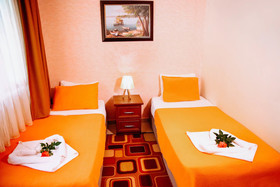 Canada Hotel & Bungalows