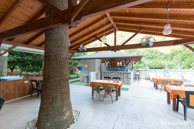 Canada Hotel & Bungalows