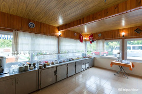 Canada Hotel & Bungalows