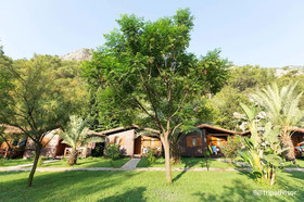 Canada Hotel & Bungalows