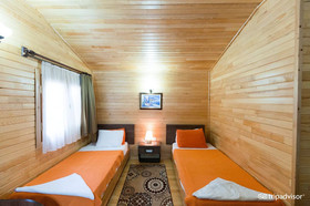 Canada Hotel & Bungalows