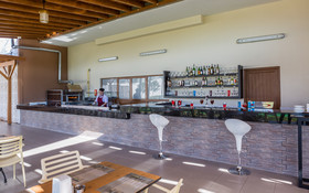 Mary Hotel Side