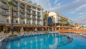 Mary Hotel Side