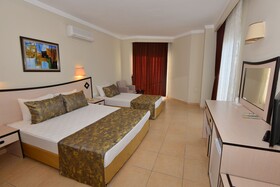 Q Ella Beach Hotel