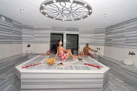 Side Story Resort & Spa