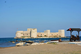 Hira Hotel
