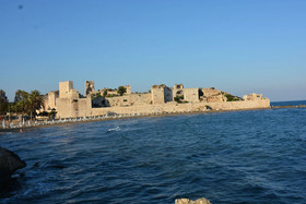 Hira Hotel
