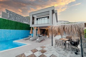 Fortunella Suits & Villas