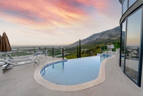 Fortunella Suits & Villas