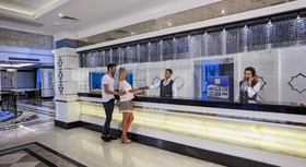 Karmir Resort & Spa