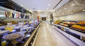 Karmir Resort & Spa