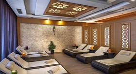 Karmir Resort & Spa