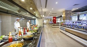 Karmir Resort & Spa