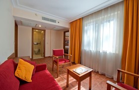 Seven Seas Hotel Life