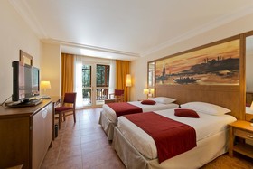 Seven Seas Hotel Life