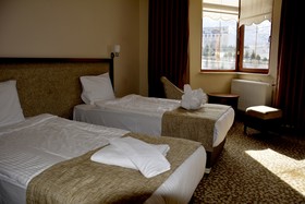 West Davraz Hotel