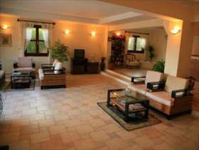 Hotel Asiyan