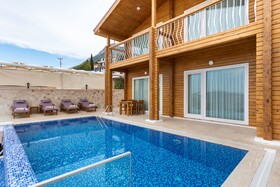 Villa Zeytin by Lucida Villas