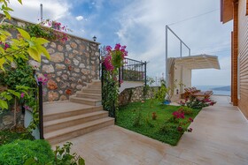 Villa Zeytin by Lucida Villas