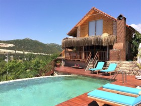 Ambar Cabins