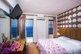 Aqua Princess Hotel