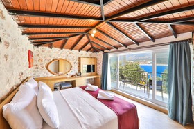 Atalante Hotel