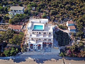 Blue Island Luxury Hotel