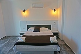 Blue Island Luxury Hotel
