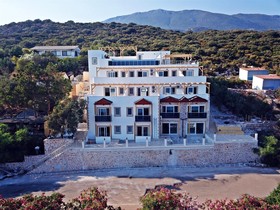 Blue Island Luxury Hotel