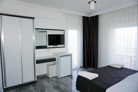 Blue Island Luxury Hotel