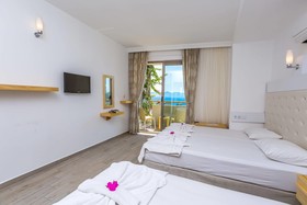 Defne Hotel