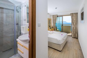 Defne Hotel